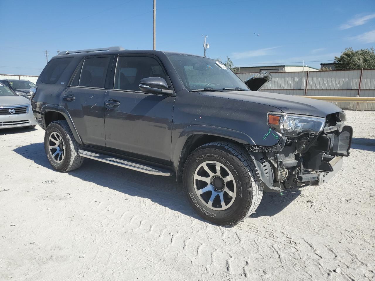 VIN JTEZU5JR0G5125627 2016 TOYOTA 4RUNNER no.4