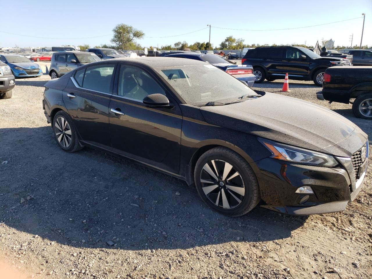 2019 Nissan Altima - Image 4