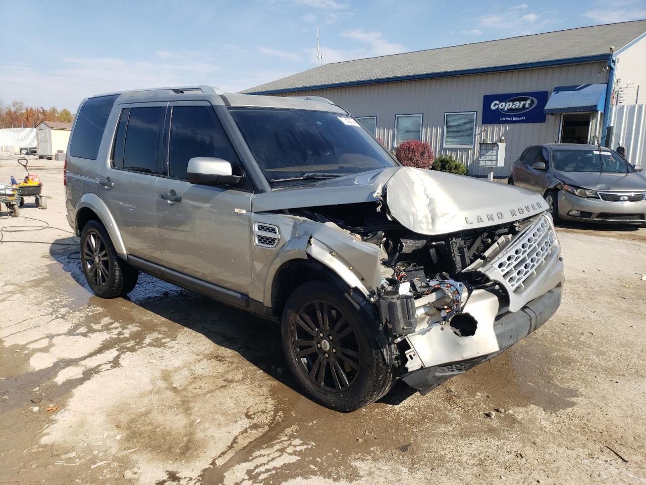 2011 Land Rover LR4 - Image 4