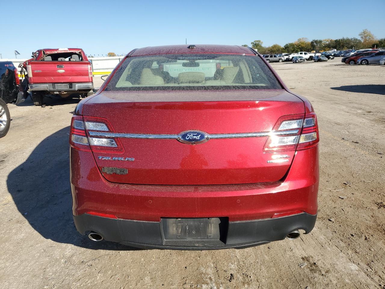 2014 Ford Taurus - Image 6