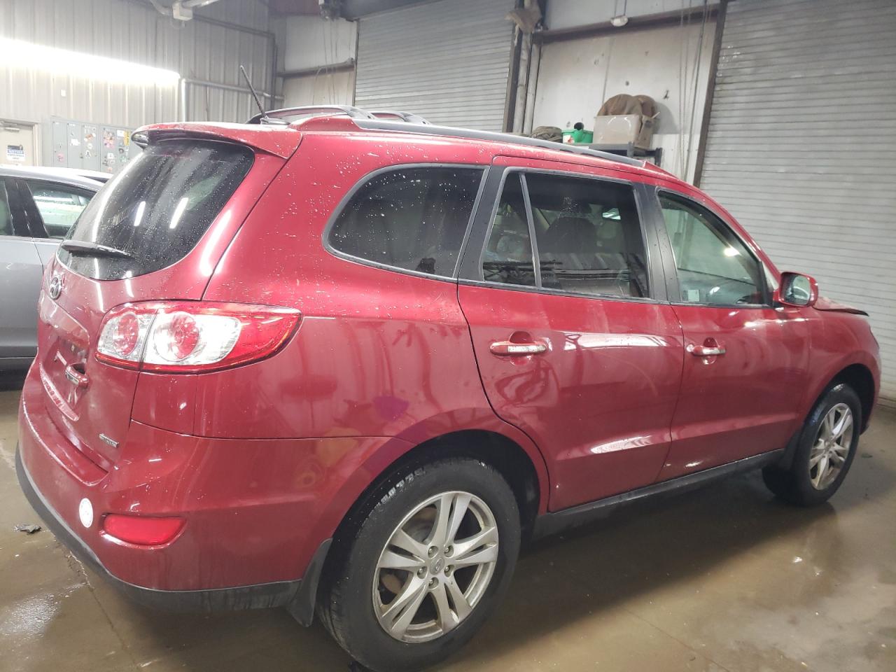 2012 Hyundai Santa Fe - Image 3