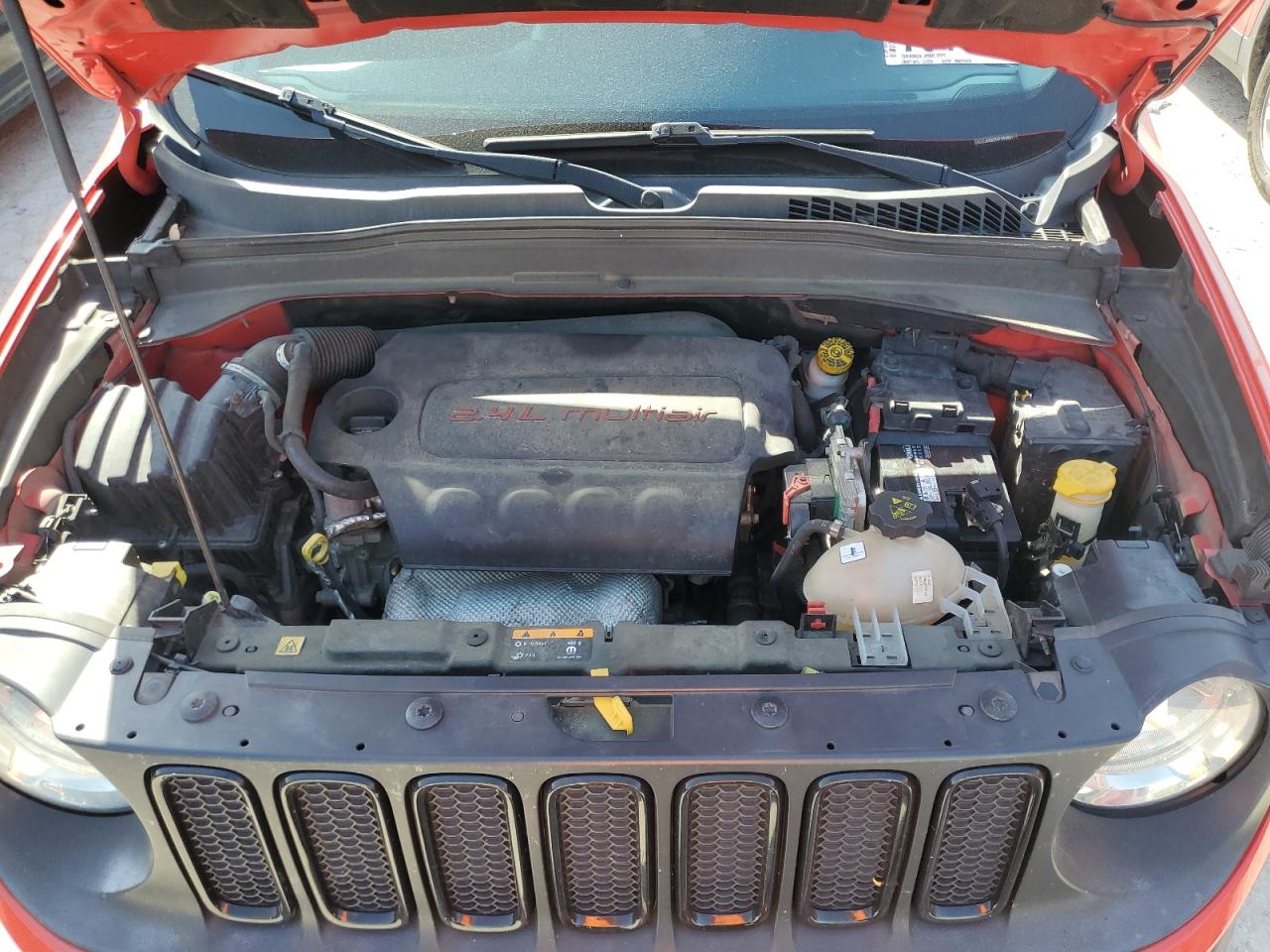 2017 Jeep Renegade - Image 12
