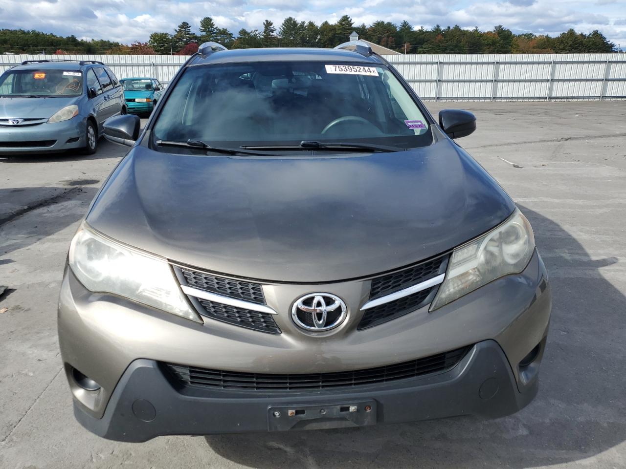 2014 Toyota RAV 4 - Image 5