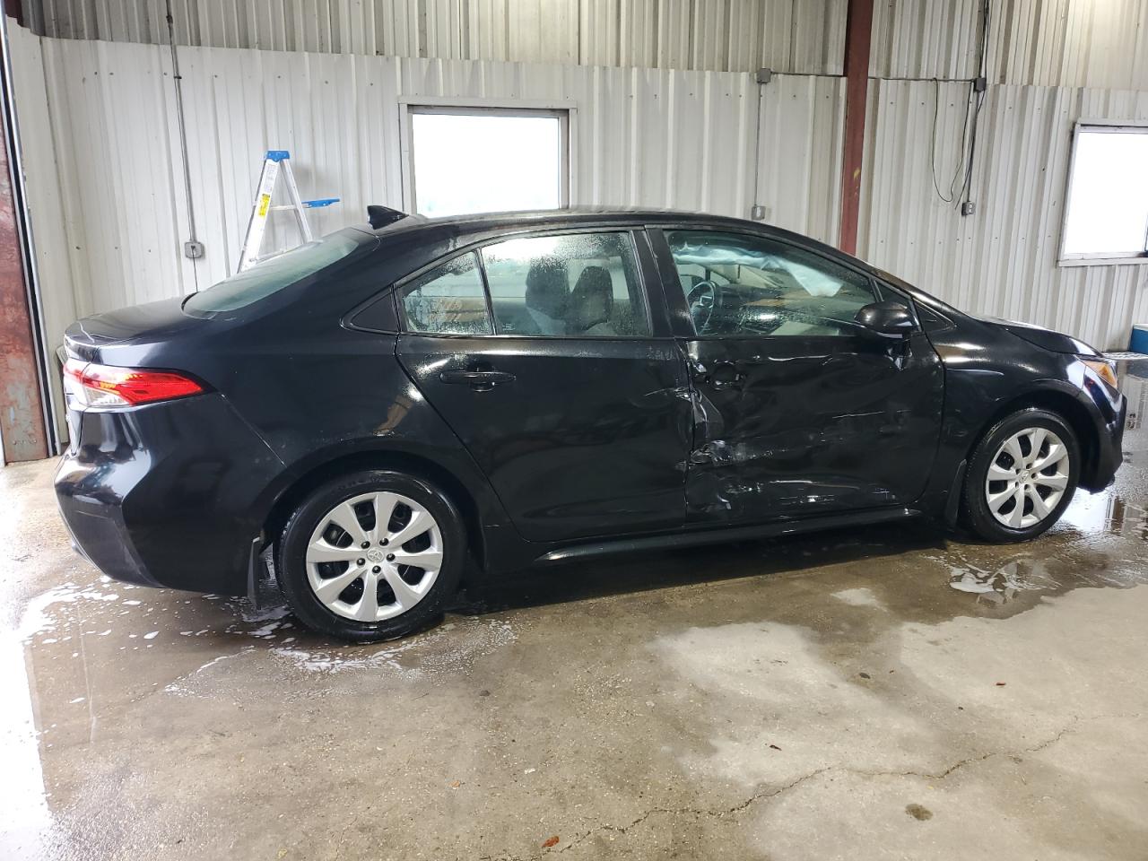 2022 Toyota Corolla - Image 3