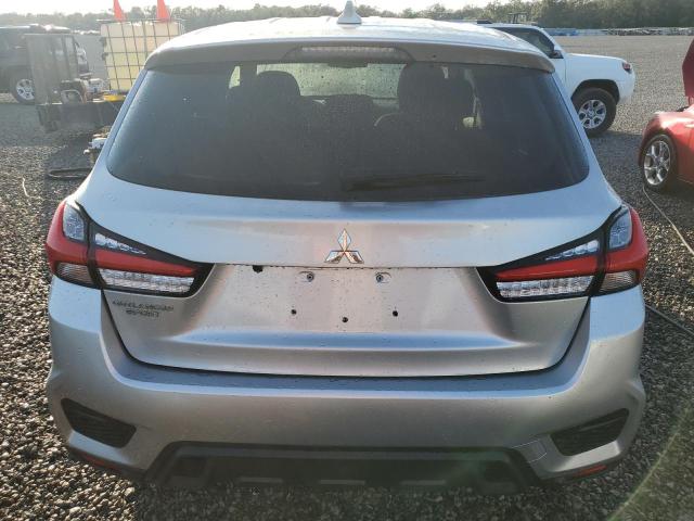  MITSUBISHI OUTLANDER 2022 Srebrny