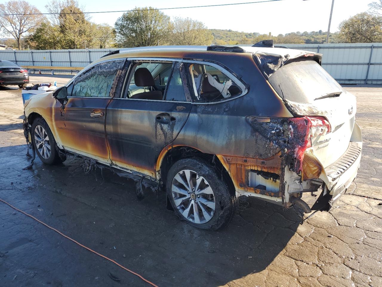 2018 Subaru Outback - Image 2