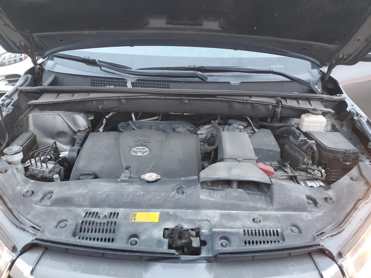 2018 Toyota Highlander Limited VIN: 5TDDZRFH4JS499067 Lot: 75171204