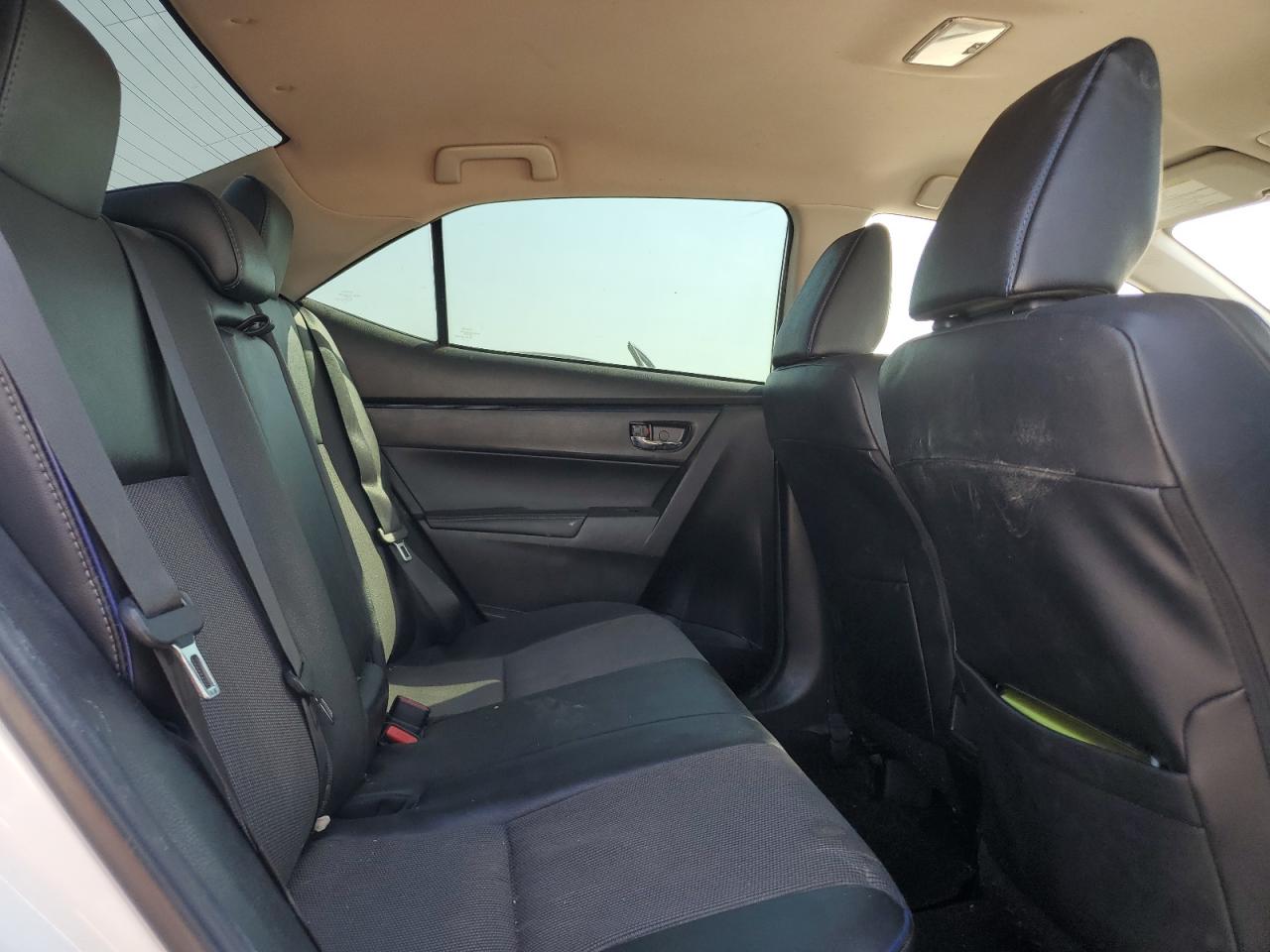 2018 Toyota Corolla - Image 10