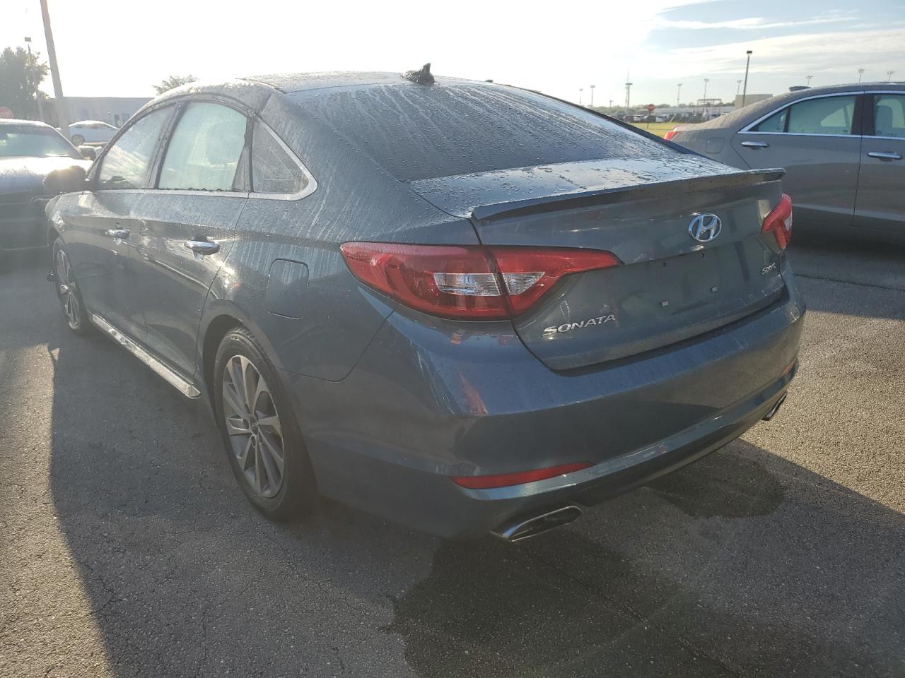 2015 Hyundai Sonata - Image 2