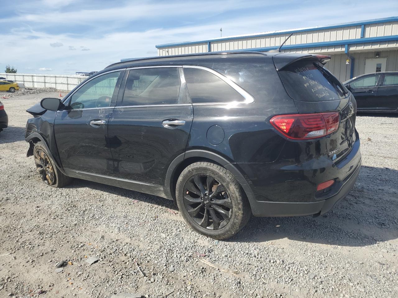 VIN 5XYPG4A58KG594605 2019 KIA SORENTO no.2