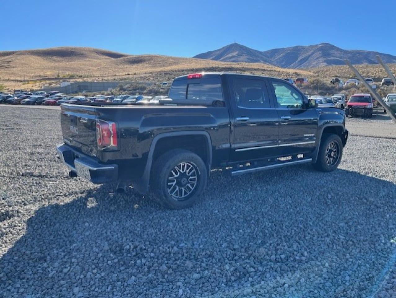 2016 GMC Sierra - Image 3