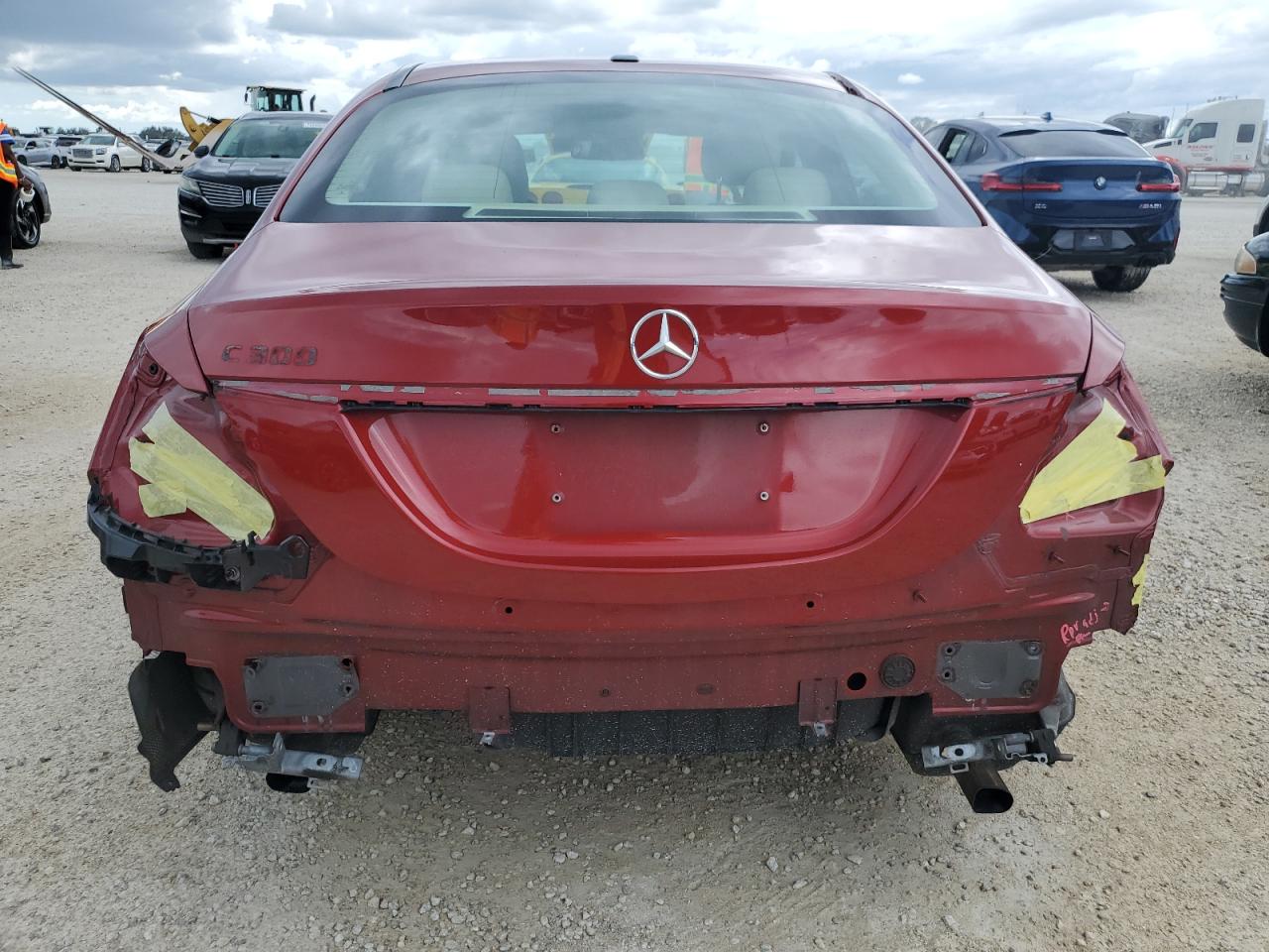 2018 Mercedes-Benz C 300 VIN: 55SWF4JB7JU266357 Lot: 72246364