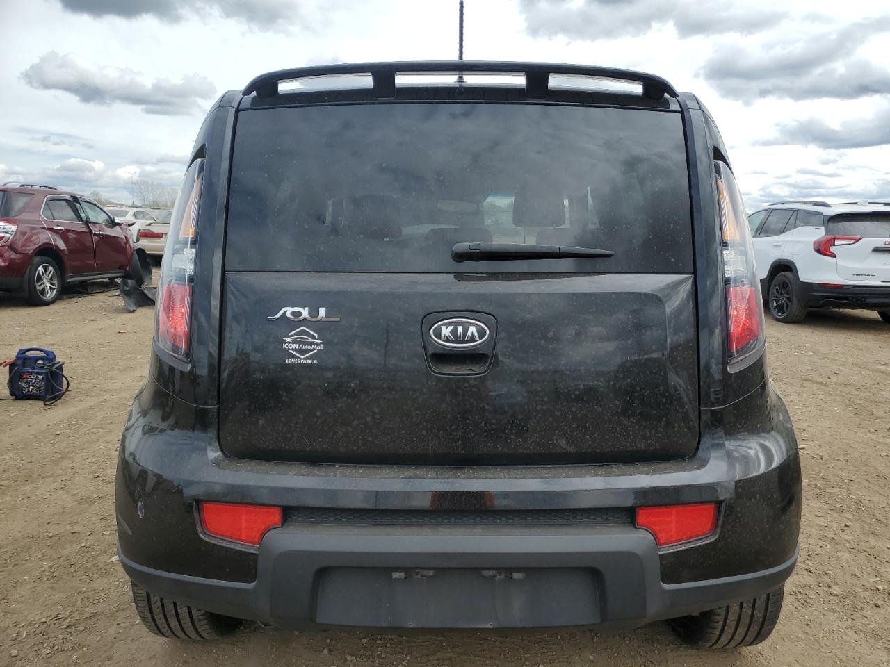 2010 Kia Soul + VIN: KNDJT2A20A7066564 Lot: 75203424