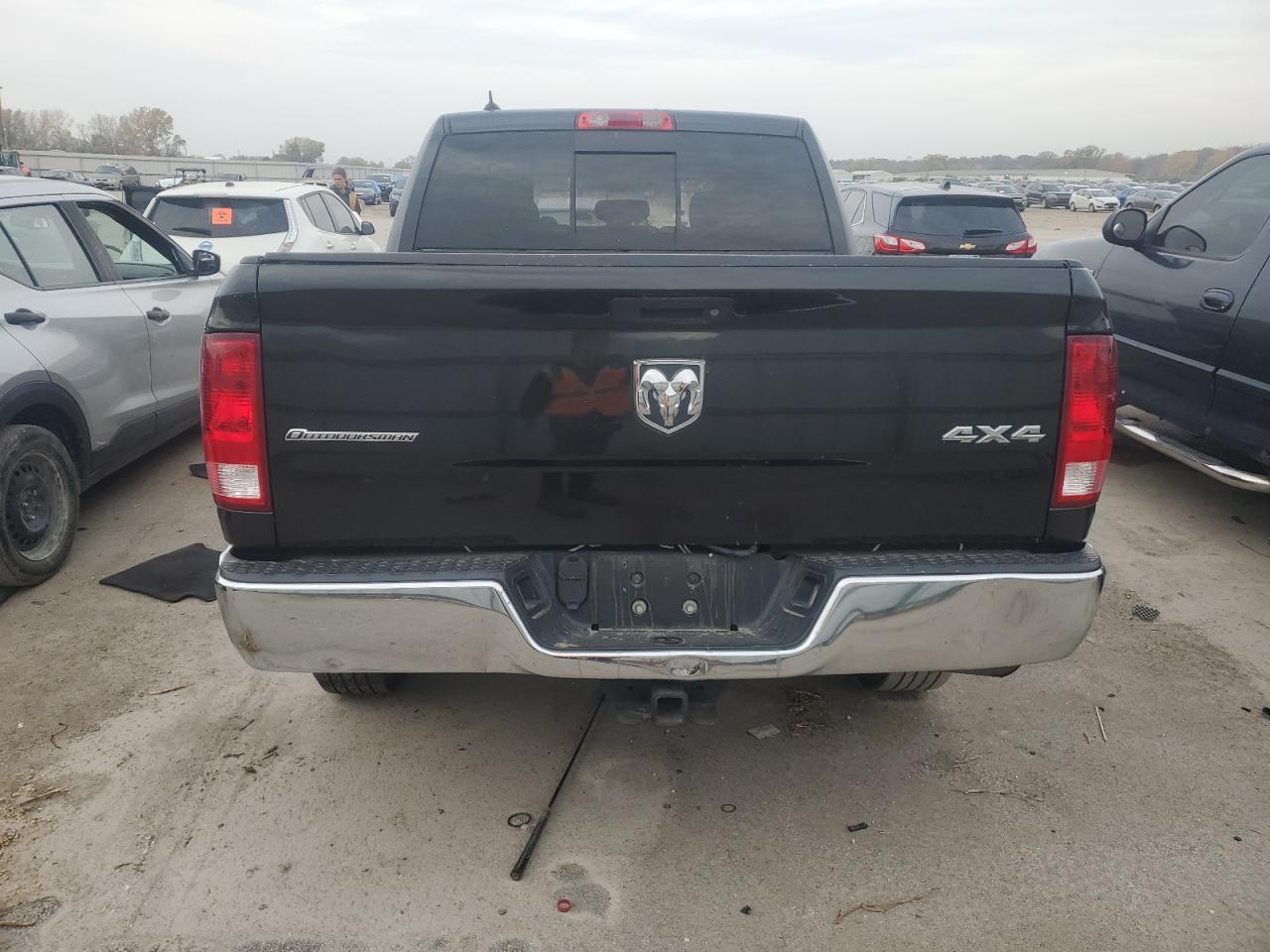 2016 RAM 1500 - Image 6