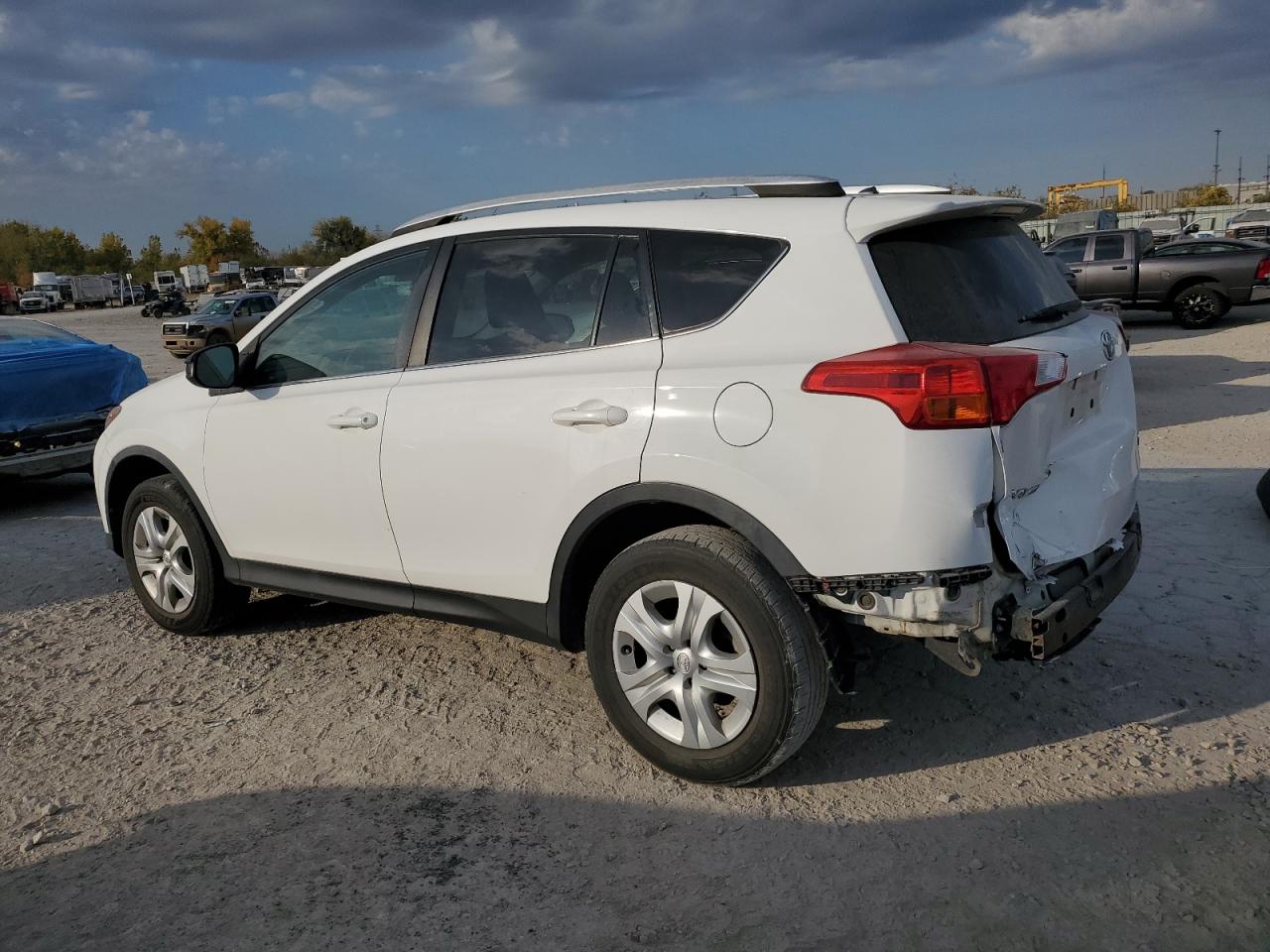 VIN 2T3BFREVXDW028583 2013 TOYOTA RAV4 no.2