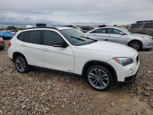  BMW X1 2015 Белы