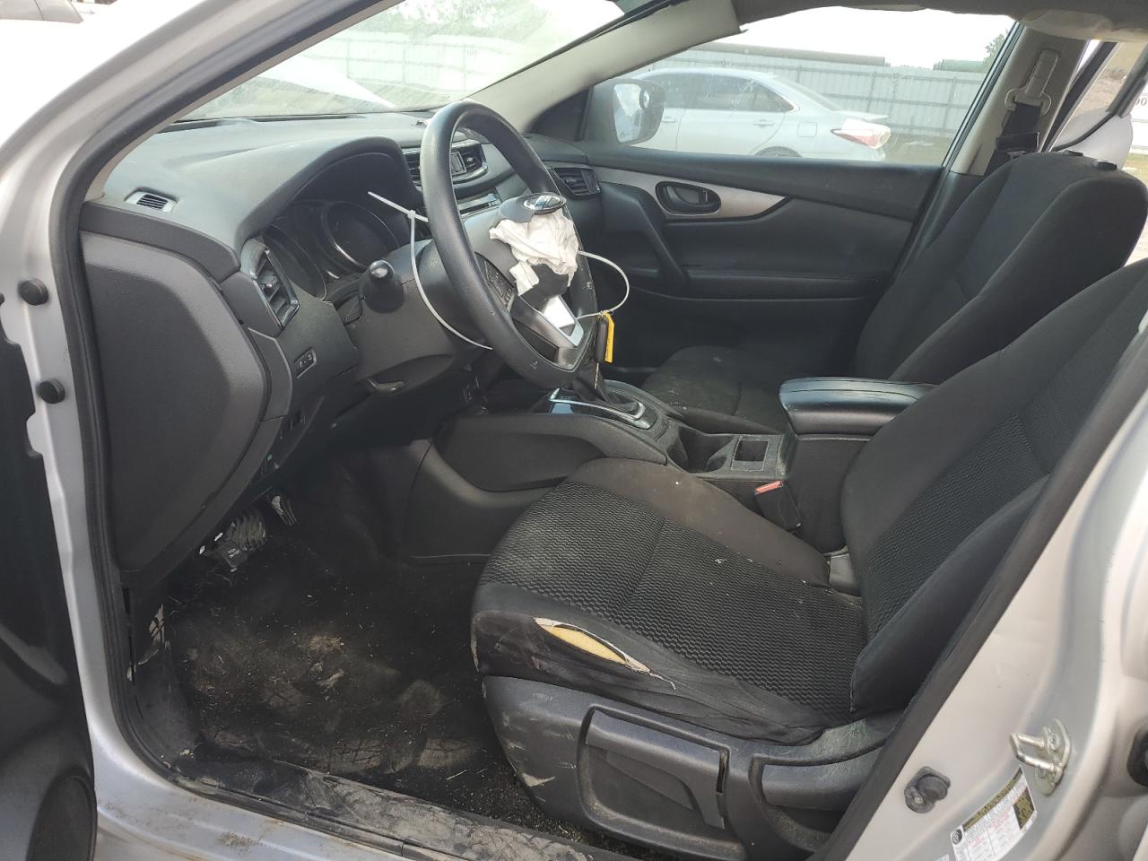 2018 Nissan Rogue - Image 7