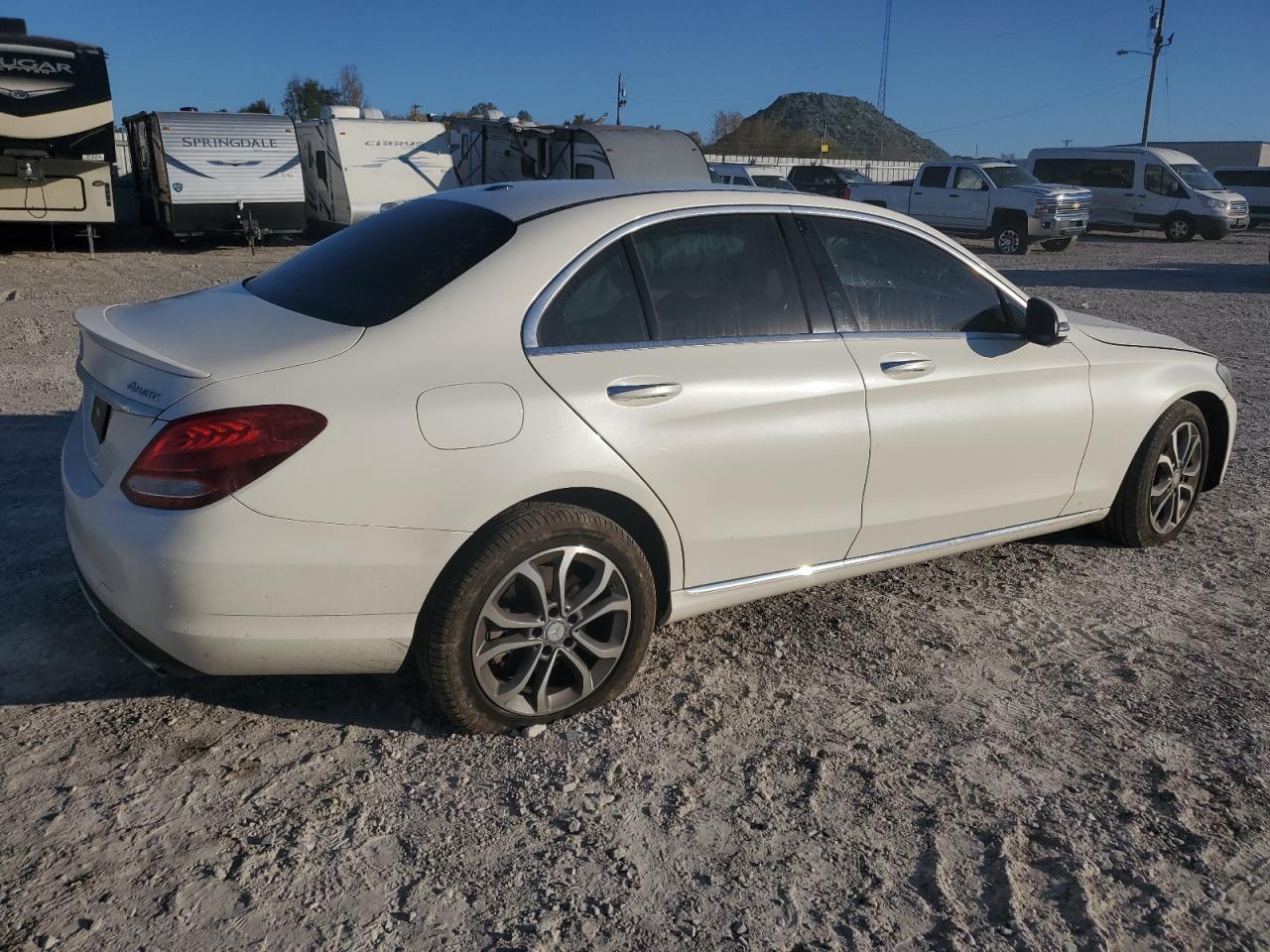 VIN 55SWF4KB1GU123394 2016 MERCEDES-BENZ C-CLASS no.3