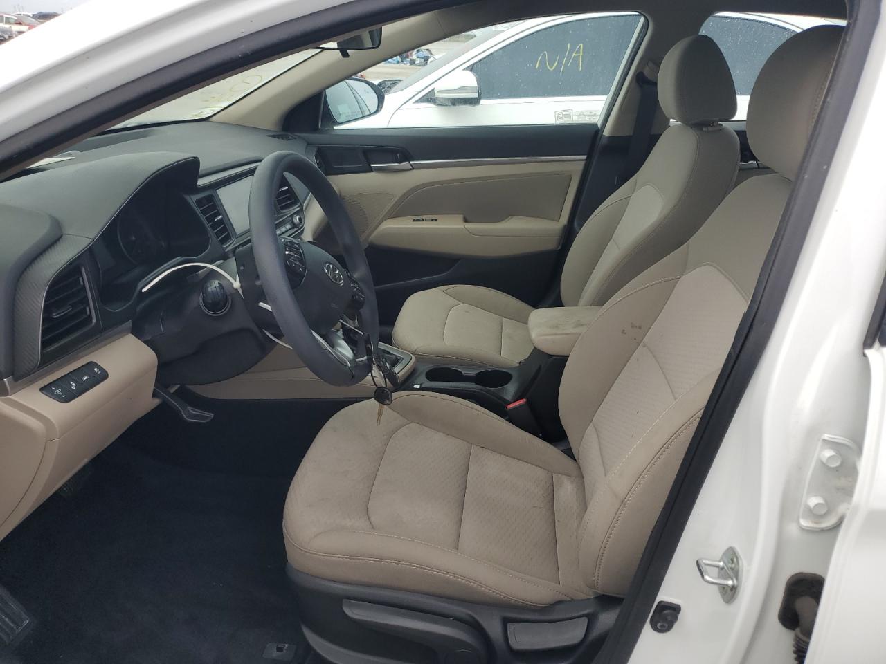 2019 Hyundai Elantra - Image 7