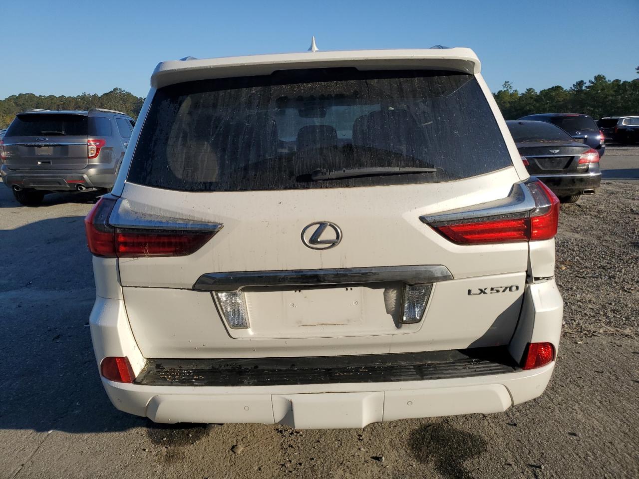 JTJHY7AX0H4225164 2017 Lexus Lx 570