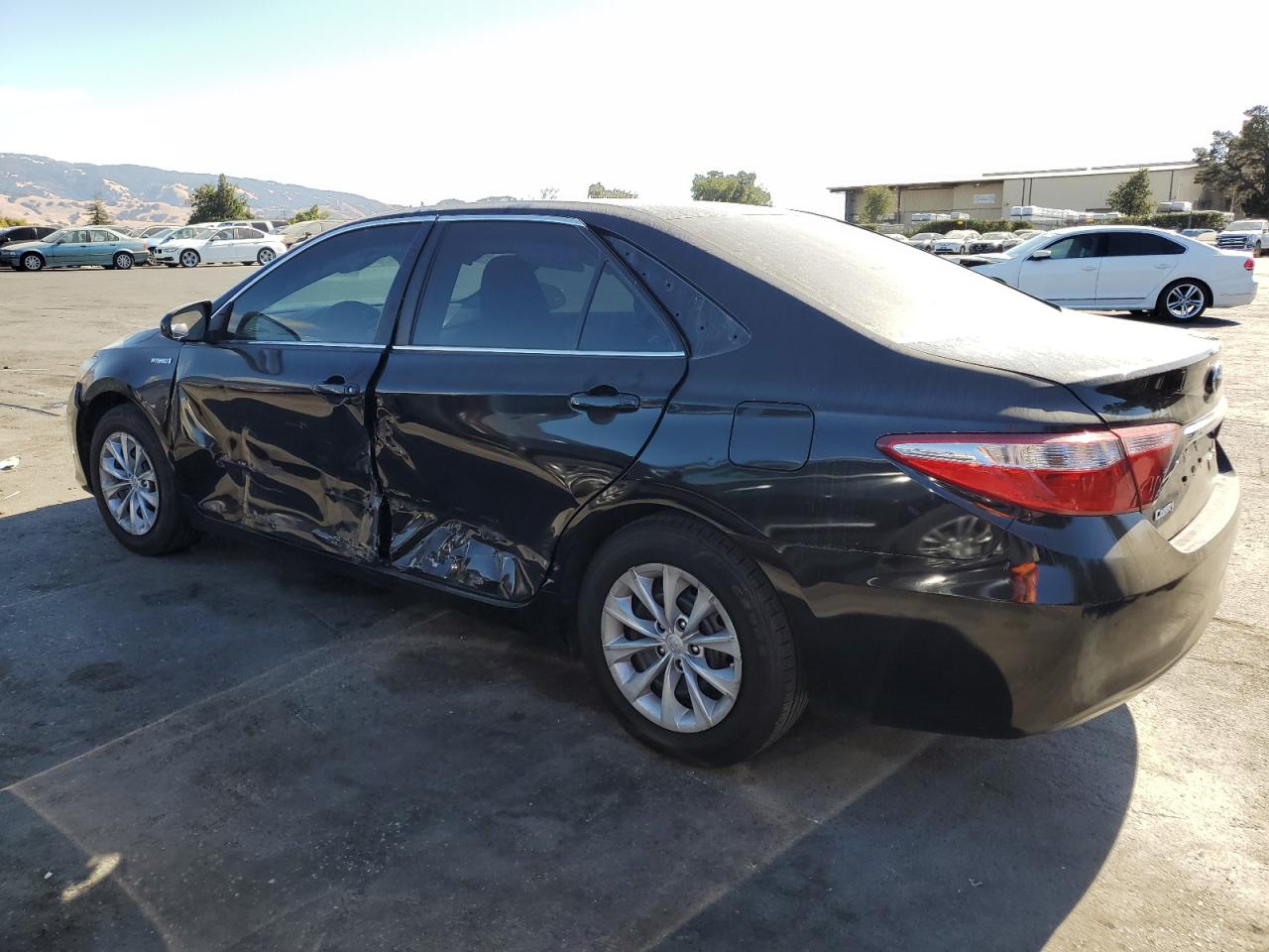 VIN 4T1BD1FK7GU189367 2016 TOYOTA CAMRY no.2