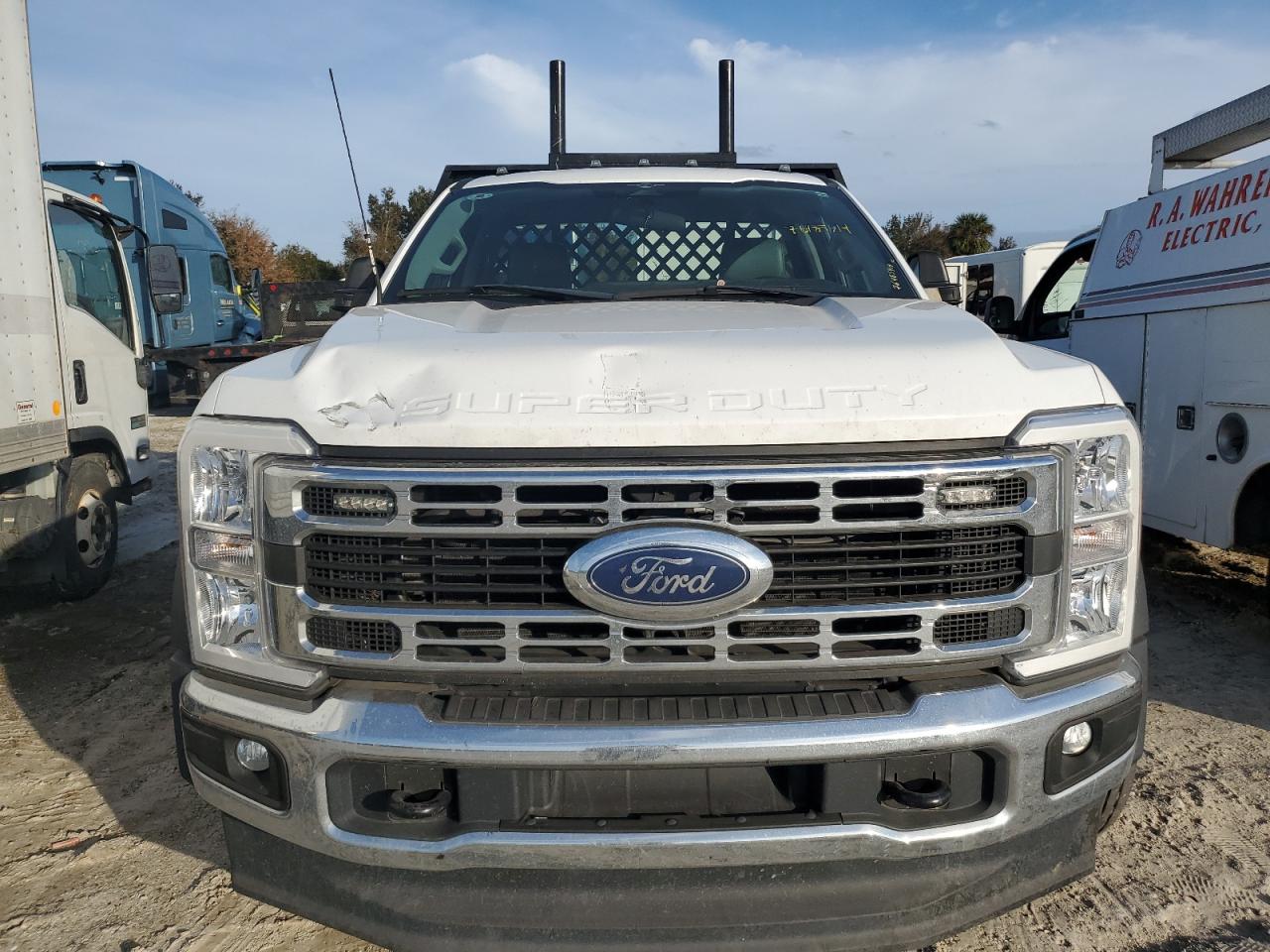 2023 Ford F550 - Image 5