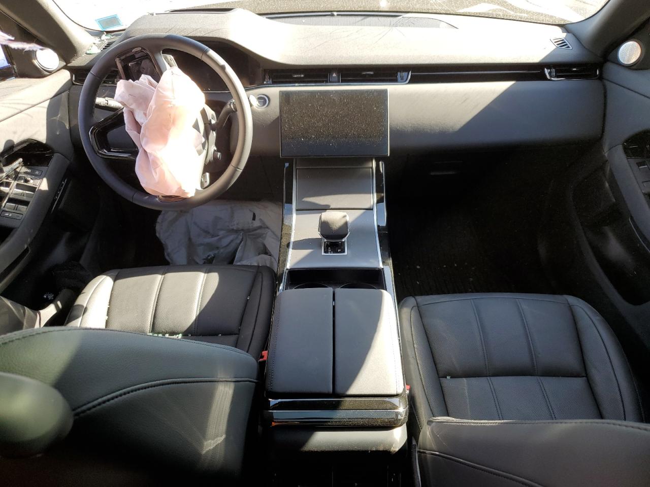 2024 Land Rover Range Rover - Image 8