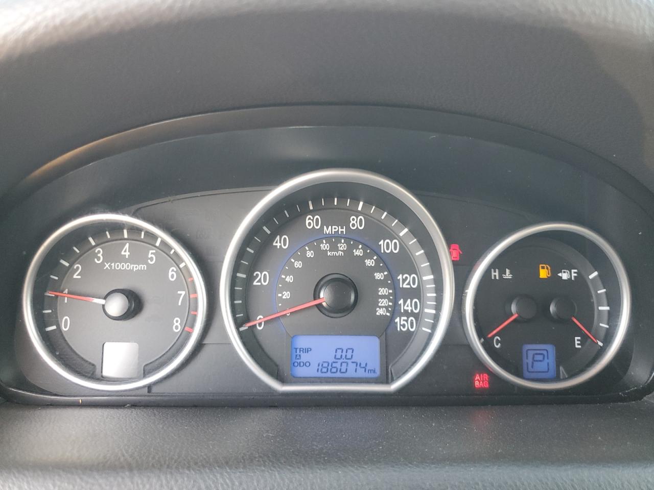 KM8NU13CX7U019269 2007 Hyundai Veracruz Gls