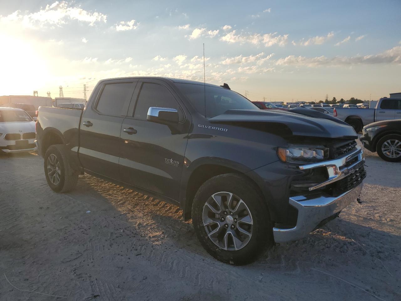 2021 Chevrolet Silverado - Image 4
