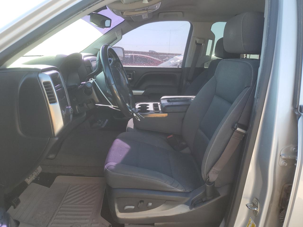 2016 Chevrolet Silverado - Image 7