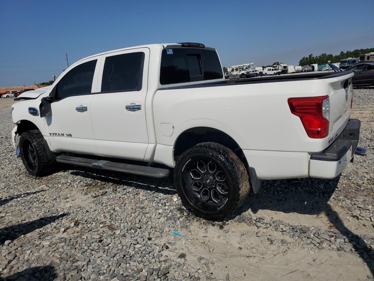 2017 Nissan Titan - Image 2