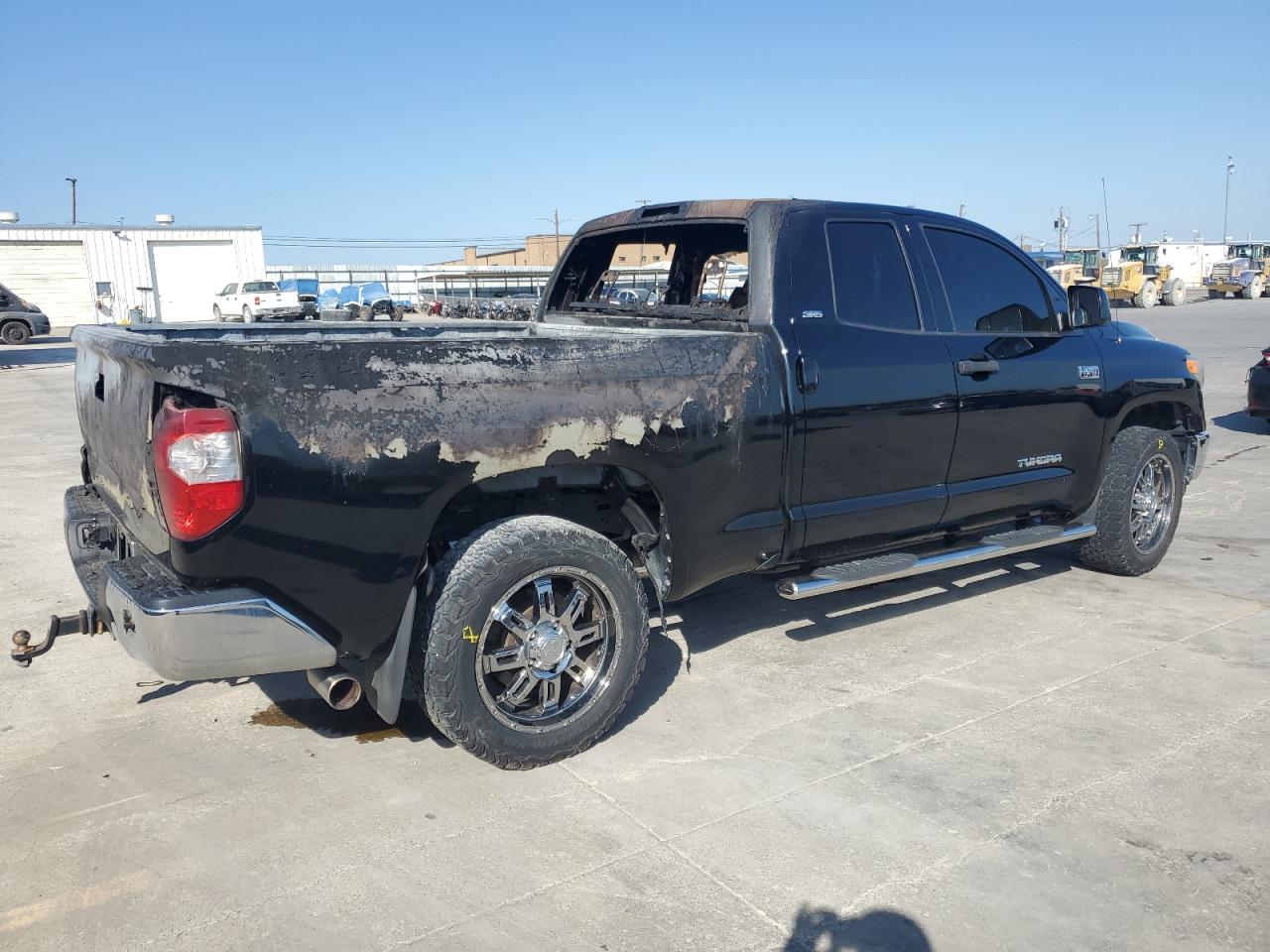 2014 Toyota Tundra - Image 3