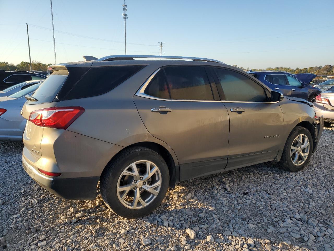 2019 Chevrolet Equinox - Image 3