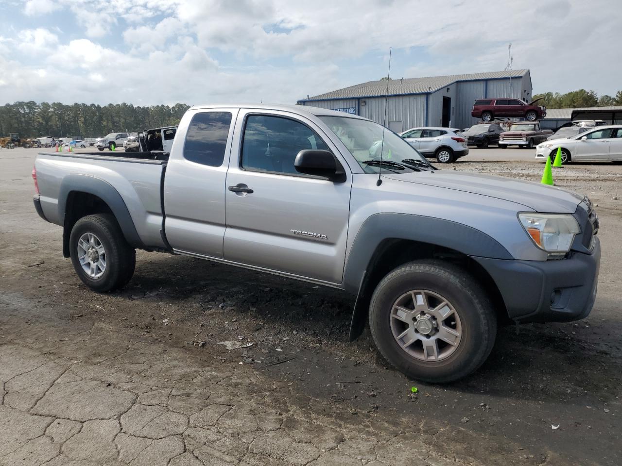 2014 Toyota Tacoma - Image 4