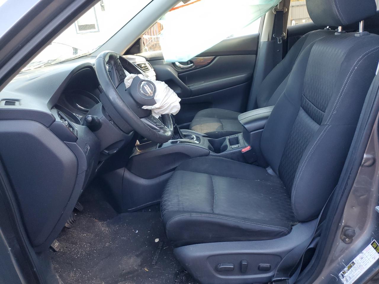 2017 Nissan Rogue - Image 7