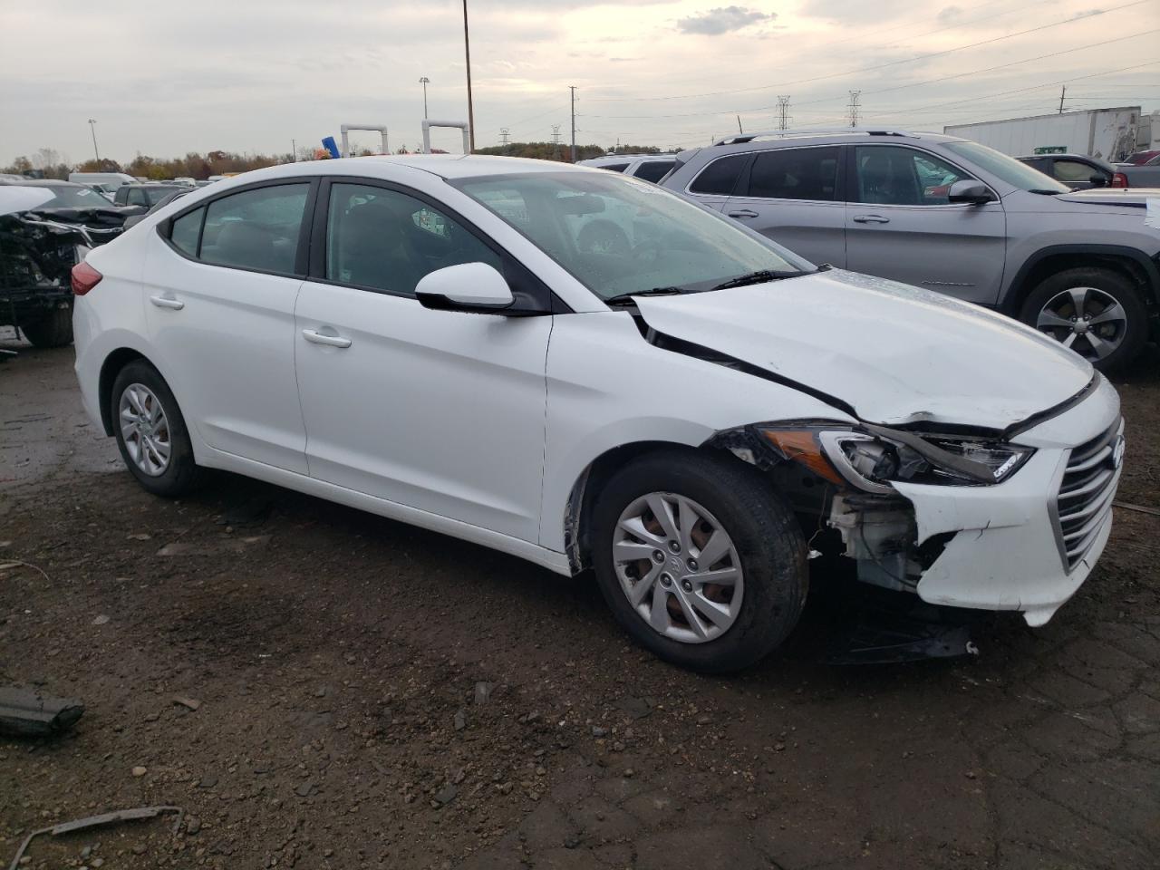 2017 Hyundai Elantra - Image 4