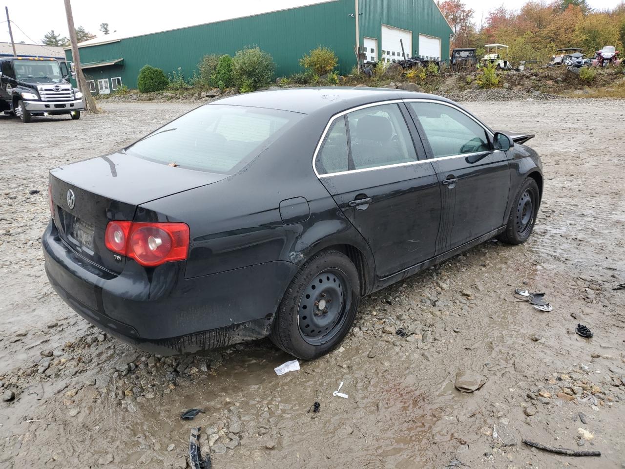 2005 Volkswagen Jetta - Image 3