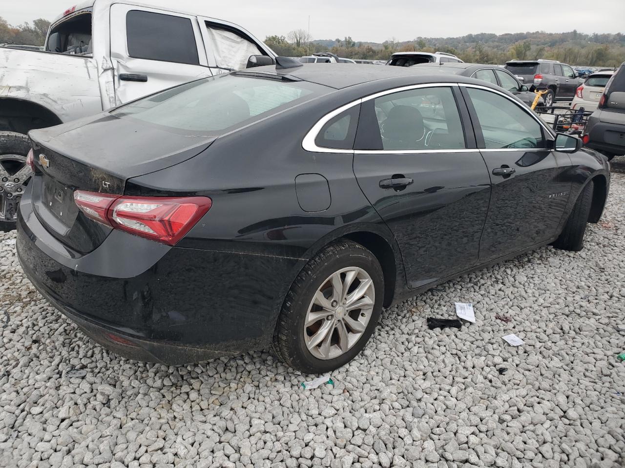 2020 Chevrolet Malibu - Image 3