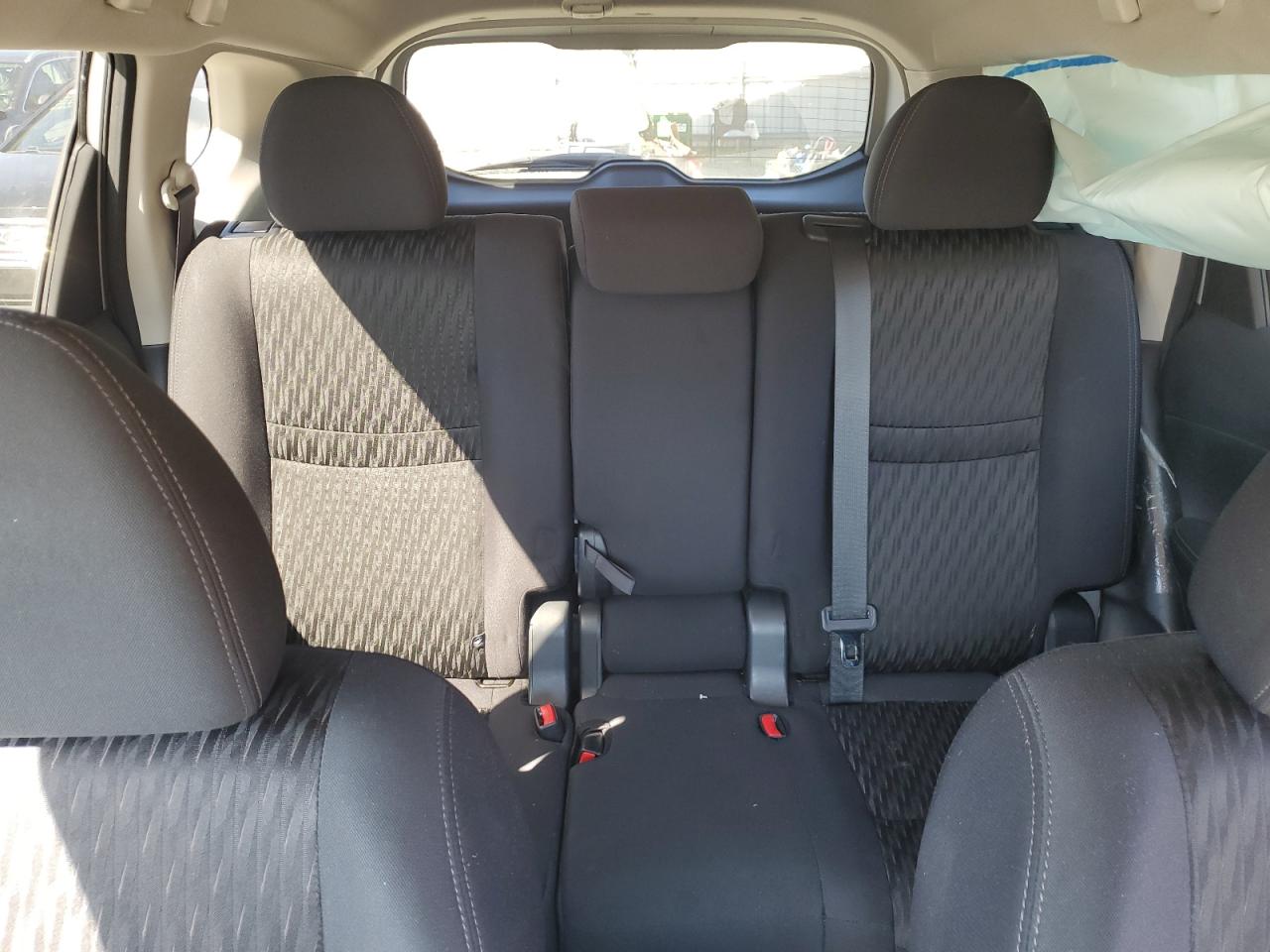 2020 Nissan Rogue - Image 10