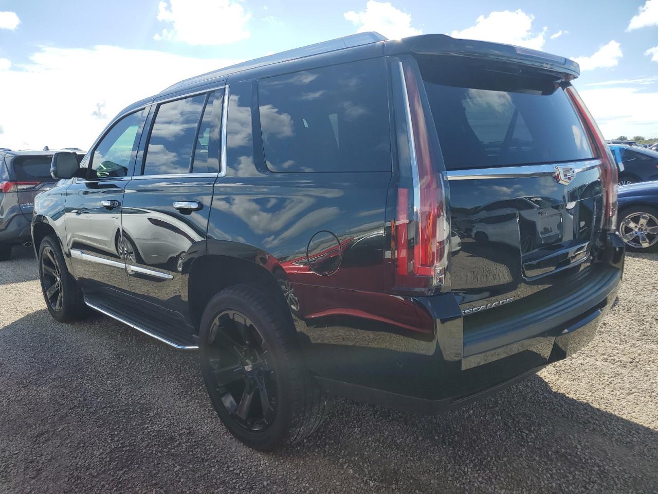 2019 Cadillac Escalade - Image 2