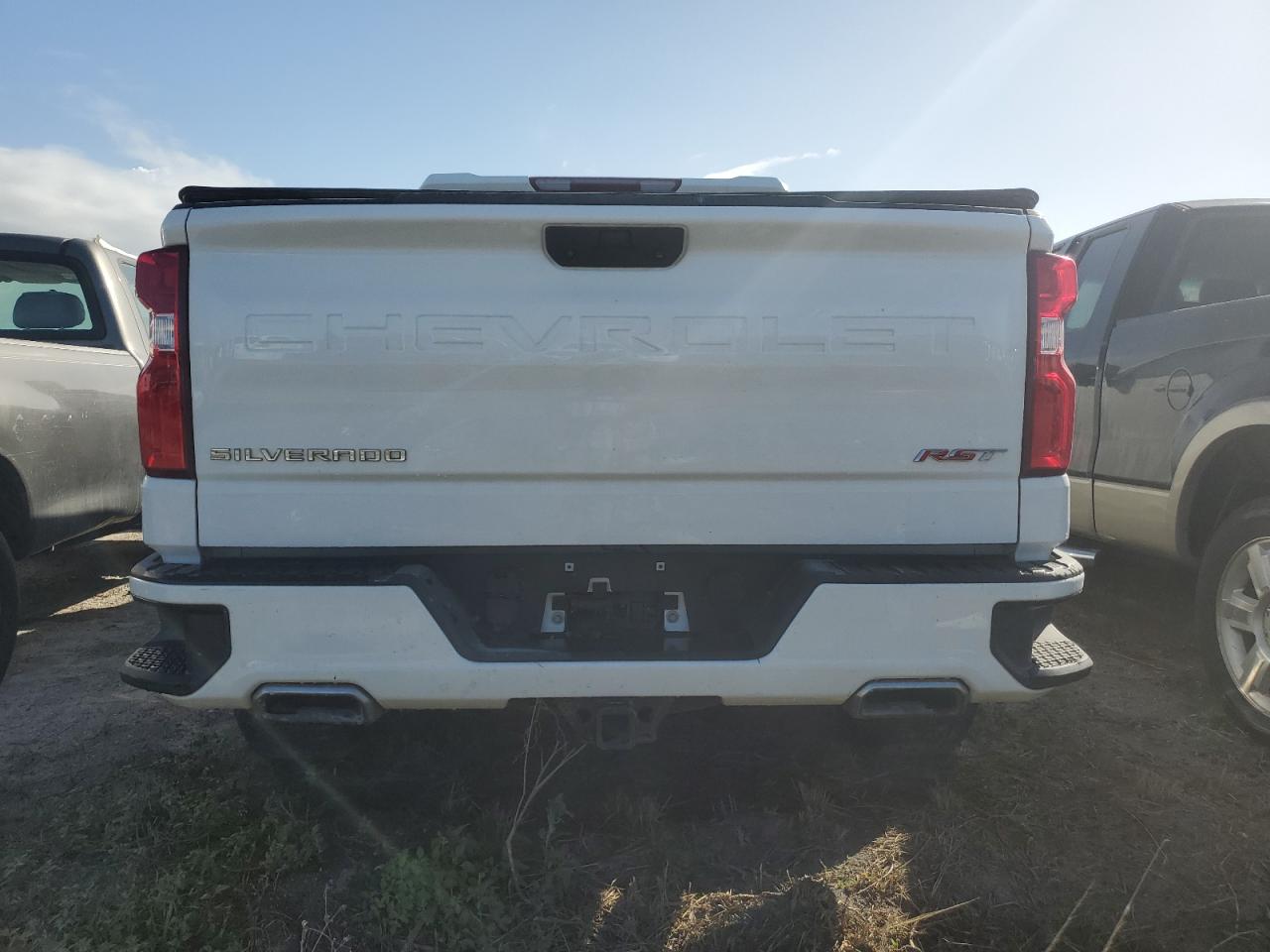 2019 Chevrolet Silverado - Image 6