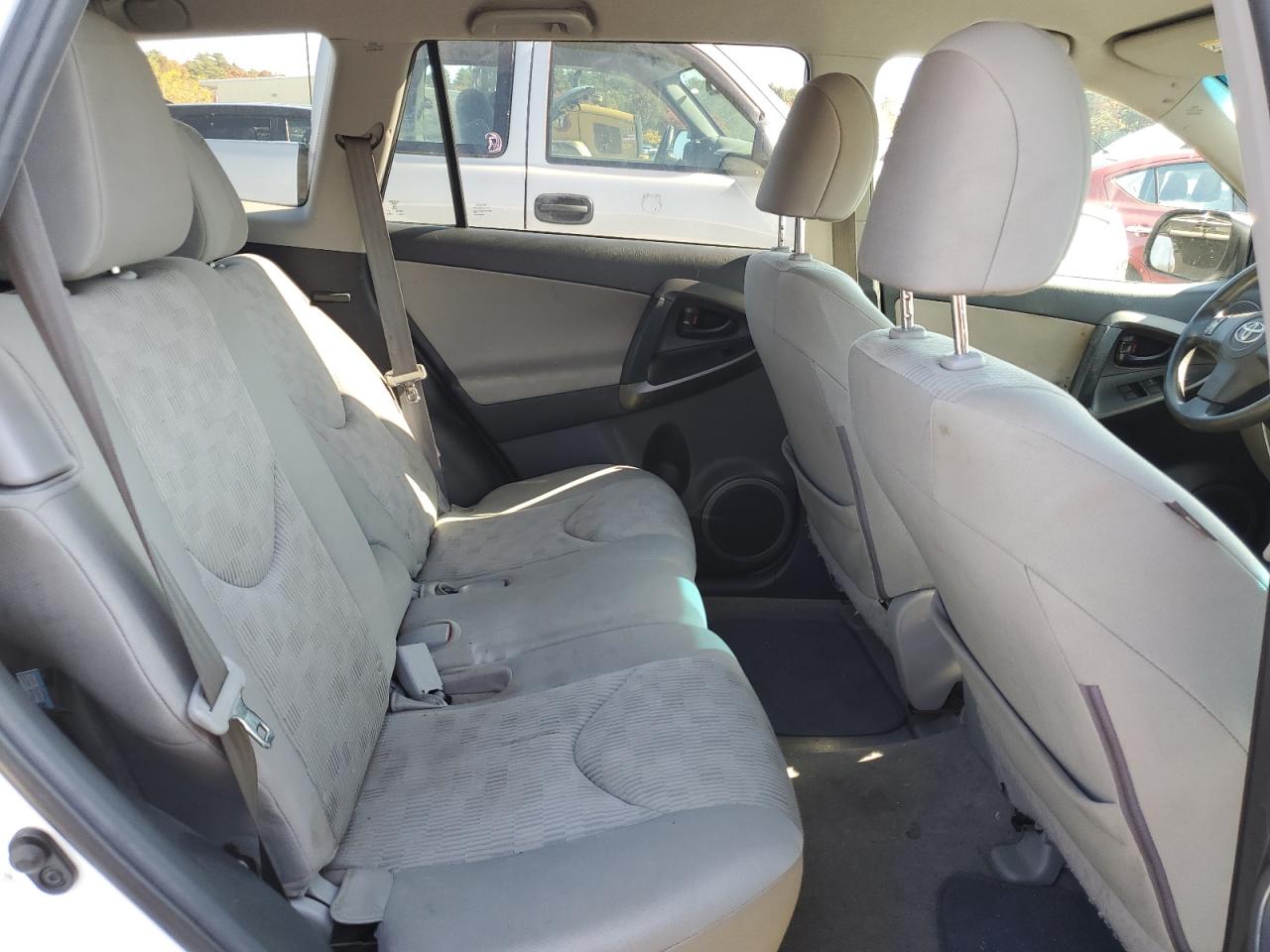 2012 Toyota RAV 4 - Image 11