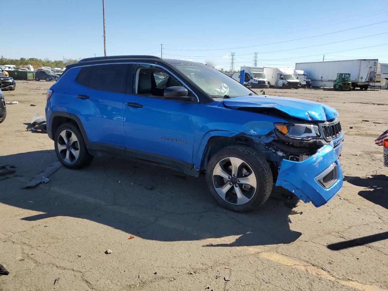 2018 Jeep Compass Latitude VIN: 3C4NJDBB4JT360255 Lot: 75344224