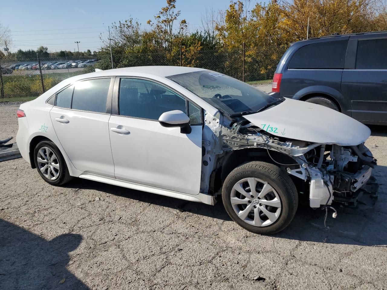 VIN 5YFEPMAE2MP161318 2021 TOYOTA COROLLA no.4