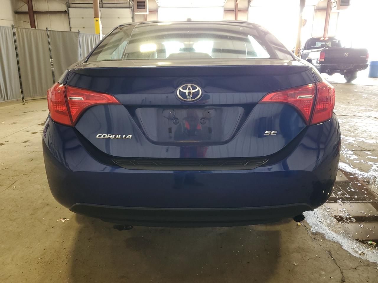 2018 Toyota Corolla L VIN: 2T1BURHE5JC077407 Lot: 75850834