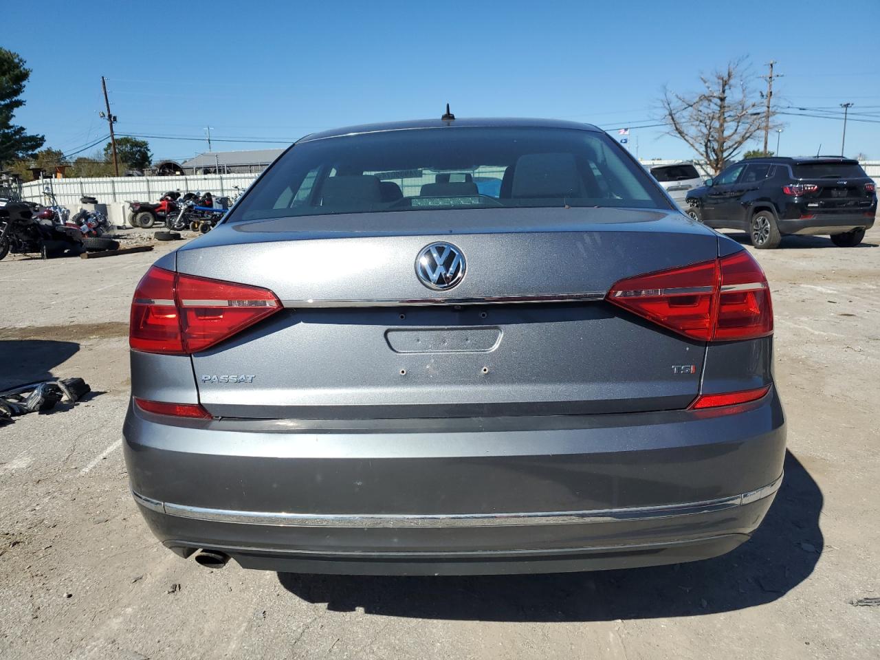 1VWAT7A3XGC055784 2016 Volkswagen Passat S