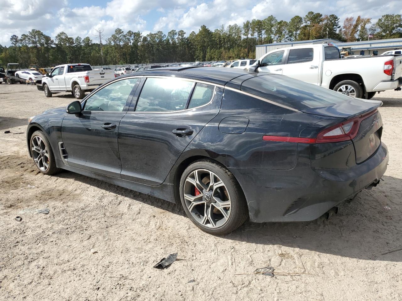 2019 Kia Stinger - Image 2