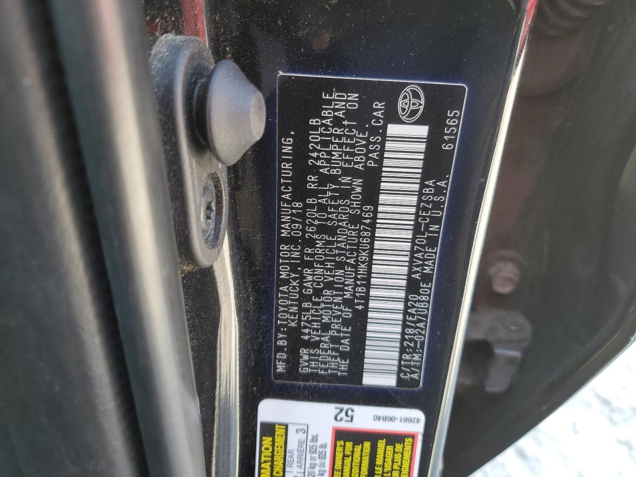 2019 Toyota Camry - Image 12