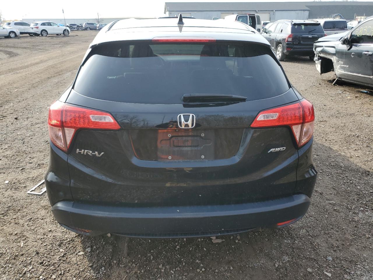 3CZRU6H33JG728688 2018 Honda Hr-V Lx