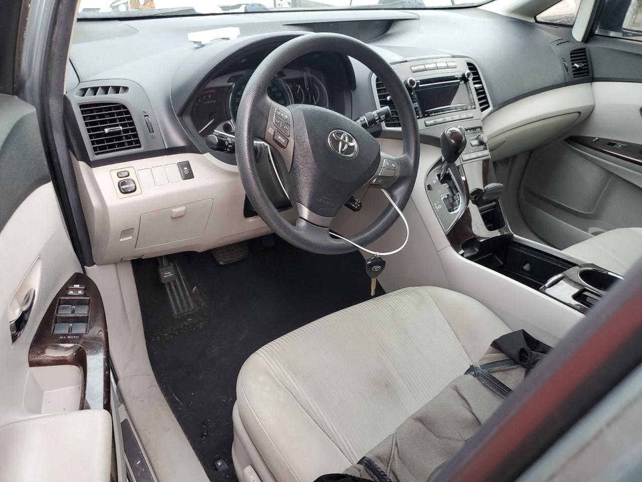 4T3ZK3BB0CU050723 2012 Toyota Venza Le